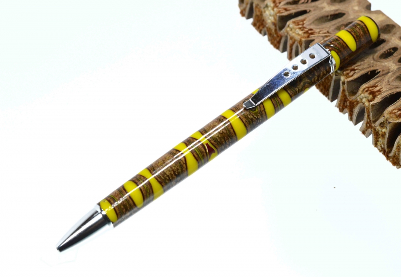 Karo Kugelschreiber aus Holz 